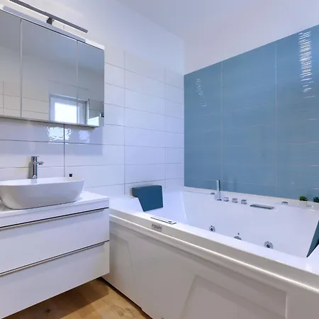 Dolly Blue By Interhome Villa *