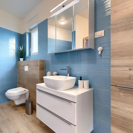 Dolly Blue By Interhome Villa *