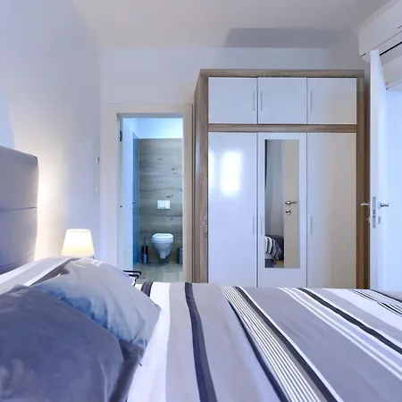 Dolly Blue By Interhome