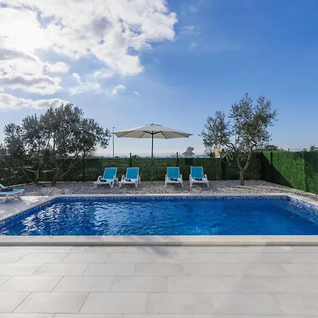 Dolly Blue By Interhome Villa