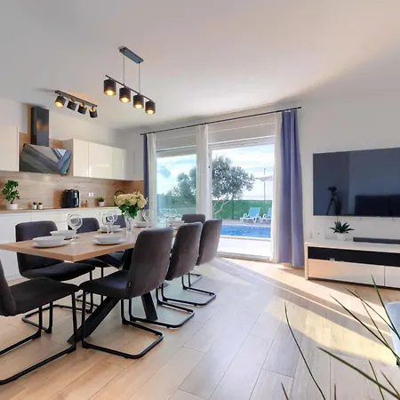 Villa Dolly Blue By Interhome