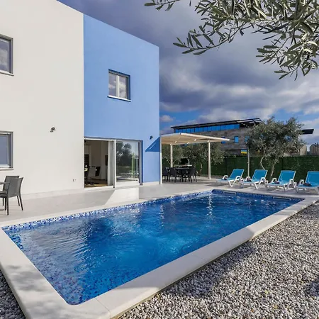 Dolly Blue By Interhome Villa
