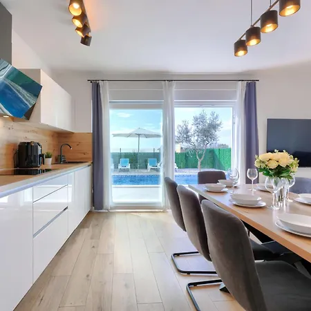 Villa Dolly Blue By Interhome *
