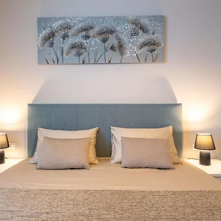 Dolly Blue By Interhome *