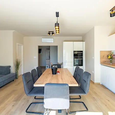 Villa Dolly Blue By Interhome *